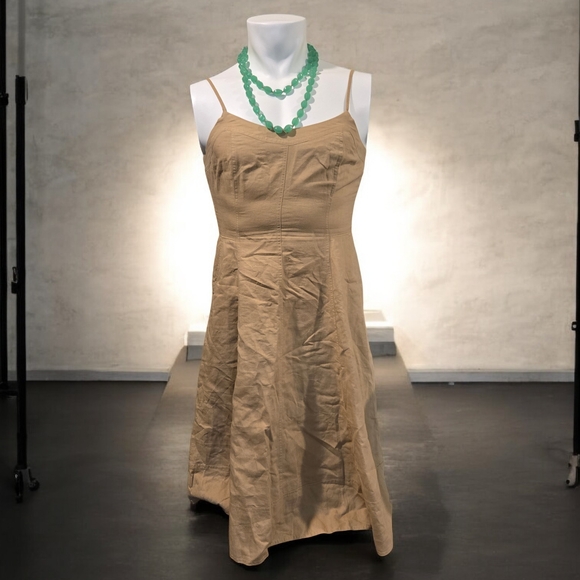 Banana Republic Dresses & Skirts - Banana Republic Tan Midi Dress